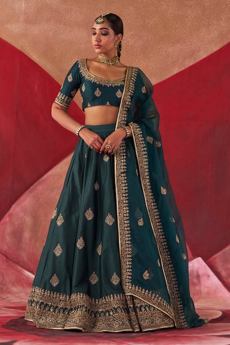 Jigar Mali Green Organza, Chanderi Embroidery Scoop Neck Aari Hand Work Lehenga Set at Aza Fashions Jigar Mali_Green Organza, Chanderi Embroidery Scoop Neck Aari Hand Work Lehenga Set _at_Aza_Fashions