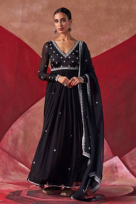 Buy Jigar Mali Black Organza, Chanderi Sequins, Beads Plunge Neck Hand Embroidered Anarkali Set Online at Aza Fashions Buy_Jigar Mali_Black Organza, Chanderi Sequins, Beads Plunge Neck Hand Embroidered Anarkali Set_Online_at_Aza_Fashions