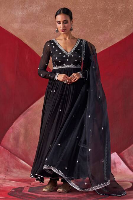 Jigar Mali Black Organza, Chanderi Sequins, Beads Plunge Neck Hand Embroidered Anarkali Set at Aza Fashions Jigar Mali_Black Organza, Chanderi Sequins, Beads Plunge Neck Hand Embroidered Anarkali Set_at_Aza_Fashions