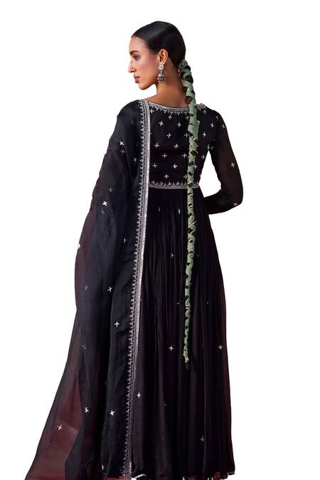 Shop Jigar Mali Black Organza, Chanderi Sequins, Beads Plunge Neck Hand Embroidered Anarkali Set Shop_Jigar Mali_Black Organza, Chanderi Sequins, Beads Plunge Neck Hand Embroidered Anarkali Set