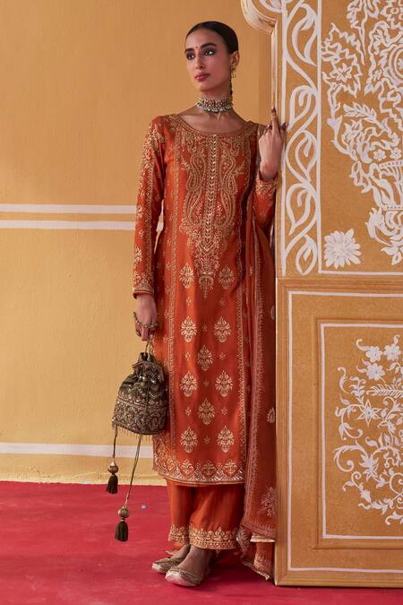 Jigar Mali Orange Organza, Chanderi Sequins, Paisley Pattern Hand Straight Kurta Set Online at Aza Fashions Jigar Mali_Orange Organza, Chanderi Sequins, Paisley Pattern Hand Straight Kurta Set_Online_at_Aza_Fashions