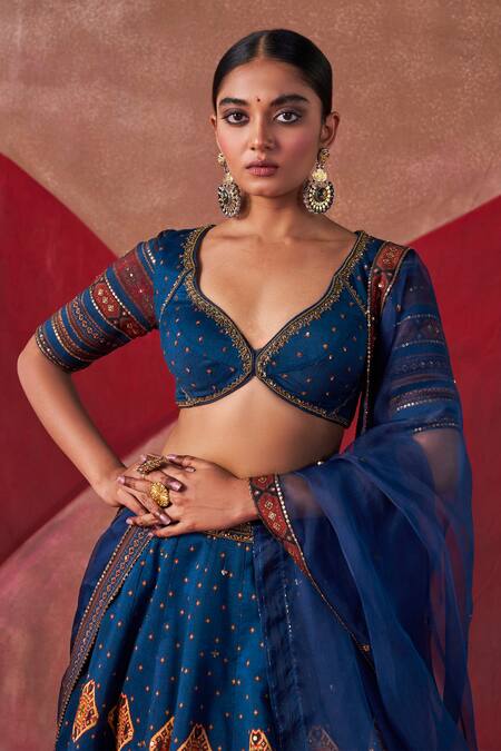 Buy Jigar Mali Blue Organza, Chanderi Embroidery, Diamonds Plunge Neck Dori Hand Lehenga Set Buy_Jigar Mali_Blue Organza, Chanderi Embroidery, Diamonds Plunge Neck Dori Hand Lehenga Set