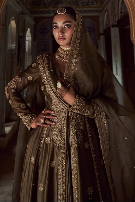 Shop Jigar Mali Green Organza, Chanderi Beads, Embroidery, Sequins V-neck Jacket Anarkali Set at Aza Fashions Shop_Jigar Mali_Green Organza, Chanderi Beads, Embroidery, Sequins V-neck Jacket Anarkali Set _at_Aza_Fashions