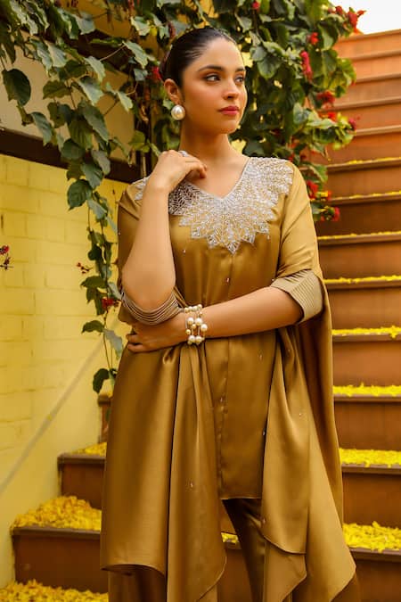 Shop Ajiesh Oberoi Gold Chiffon, Muslin Embroidery V-neck Dori Kaftan And Palazzo Set Shop_Ajiesh Oberoi_Gold Chiffon, Muslin Embroidery V-neck Dori Kaftan And Palazzo Set