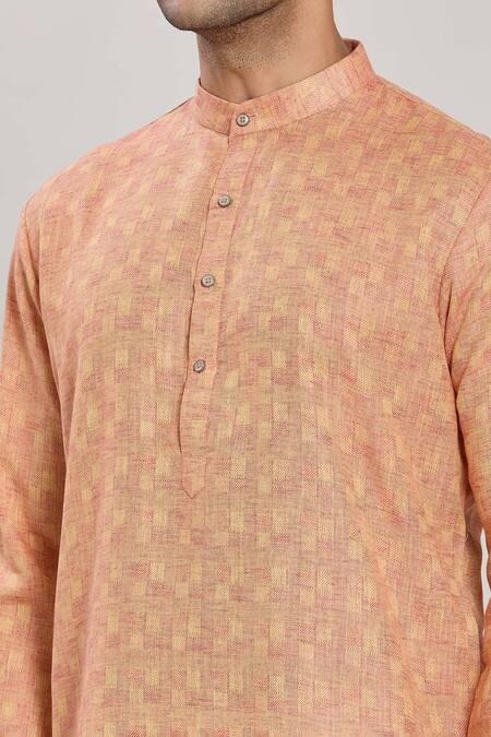 Arihant Rai Sinha_Peach , Chanderi Chequered Pattern Straight Kurta With Churidar _at_Aza_Fashions