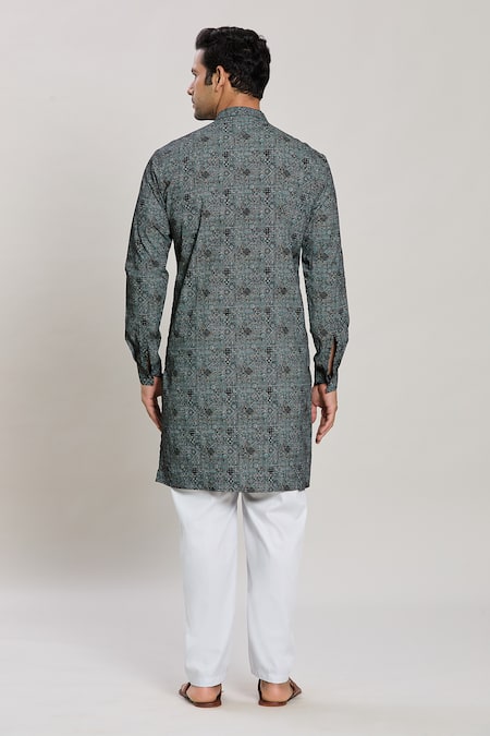 Shop Arihant Rai Sinha Grey Cotton Geometric Print Kurta And Pant Set at Aza Fashions Shop_Arihant Rai Sinha_Grey Cotton Geometric Print Kurta And Pant Set_at_Aza_Fashions