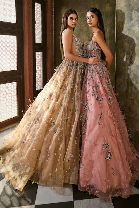 Dolly J Gold Organza Sequins Asymmetric Embellished Bridal Gown Online at Aza Fashions Dolly J_Gold Organza Sequins Asymmetric Embellished Bridal Gown _Online_at_Aza_Fashions