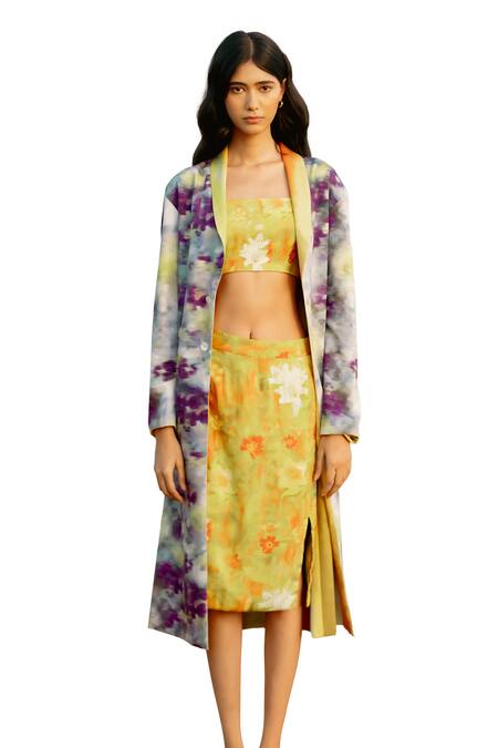 Buy Raasa Yellow Modal Print Color Helix Shawl Lapel Reversible Trench Coat Online at Aza Fashions Buy_Raasa_Yellow Modal Print Color Helix Shawl Lapel Reversible Trench Coat _Online_at_Aza_Fashions