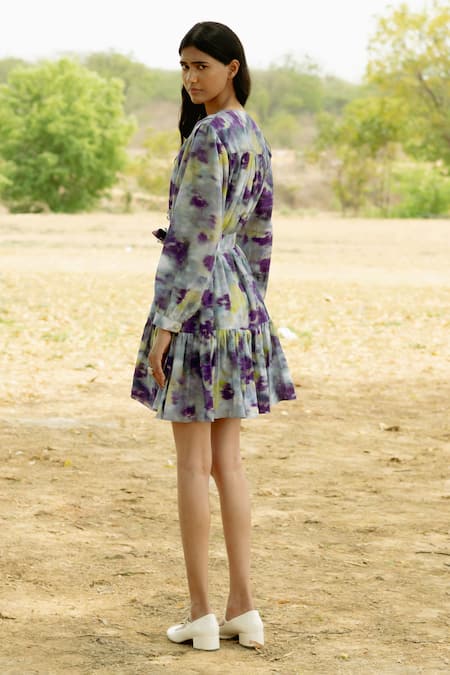 Raasa Hazy Bloom Print Ruffled Placket Dress With Belt 