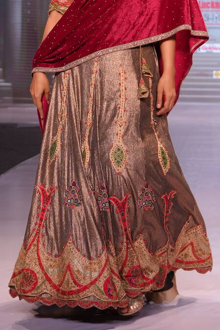 Rina Dhaka Gold Velvet Zari, Embroidery, Sequins Round Neck Stripe Woven Bridal Lehenga Set at Aza Fashions Rina Dhaka_Gold Velvet Zari, Embroidery, Sequins Round Neck Stripe Woven Bridal Lehenga Set _at_Aza_Fashions