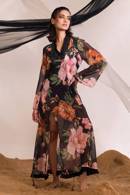 Buy_Divya Aggarwal_Black Kaftan Chiffon Printed Floral V Neck Phoebe Slit _Online_at_Aza_Fashions