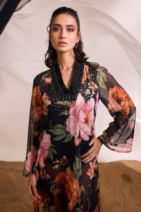 Shop_Divya Aggarwal_Black Kaftan Chiffon Printed Floral V Neck Phoebe Slit _Online_at_Aza_Fashions