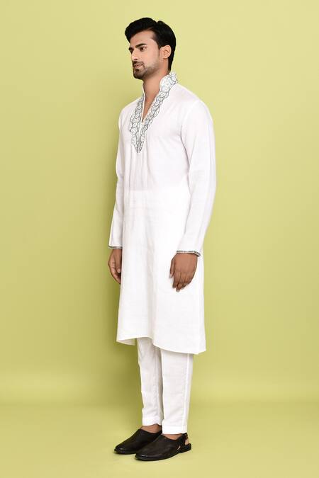 Arihant Rai Sinha_Off White Cotton Embroidery Neck Kurta With Pant _at_Aza_Fashions