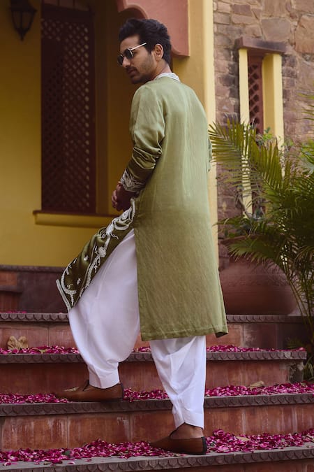 Ankit V Kapoor Falaknuma Thread Embroidered Kurta & Pant Set 