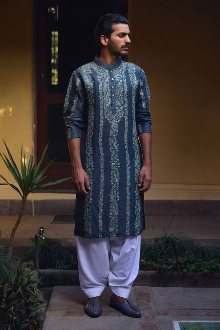 Ankit V Kapoor_Grey Silk, Cotton Sequins, Embroidery Jaisalmer Thread Kurta And Pant Set _Online_at_Aza_Fashions