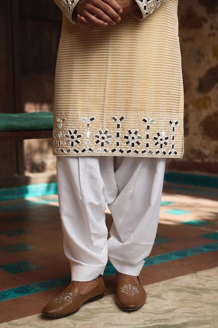 Buy_Ankit V Kapoor_Off White Silk, Chanderi, Cotton Mirrors Juna Mahal Work Kurta And Salwar Set _Online_at_Aza_Fashions