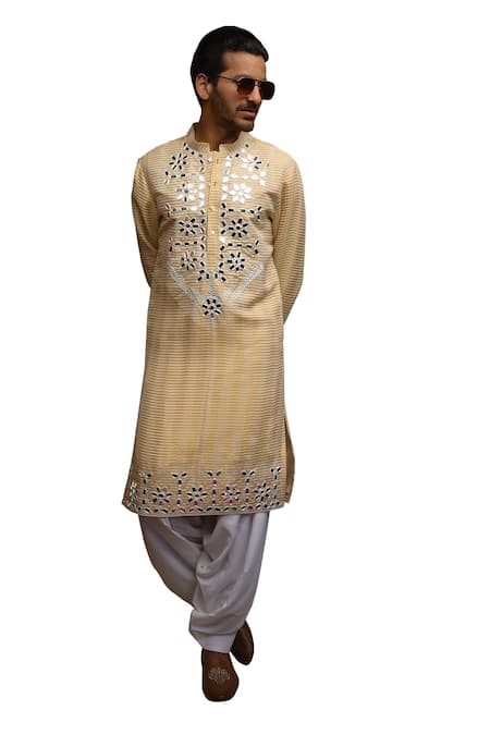 Buy_Ankit V Kapoor_Off White Silk, Chanderi, Cotton Mirrors Juna Mahal Work Kurta And Salwar Set 