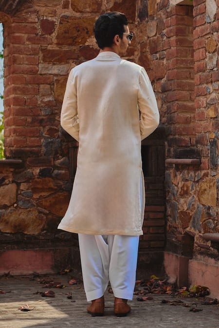 Ankit V Kapoor Roopangarh Paisley Thread Embroidered Kurta & Salwar Set 