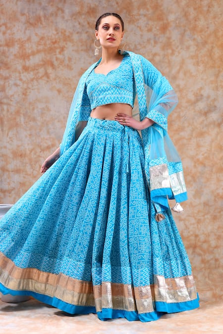 Buy_Pomcha Jaipur_Blue Cotton, Net Gota Patti, Embroidery Asymmetric Bandhani Print Lehenga Set 