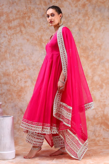 Buy_Pomcha Jaipur_Pink Organza, Cotton Gota Patti V-neck Border Embellished Anarkali Set 