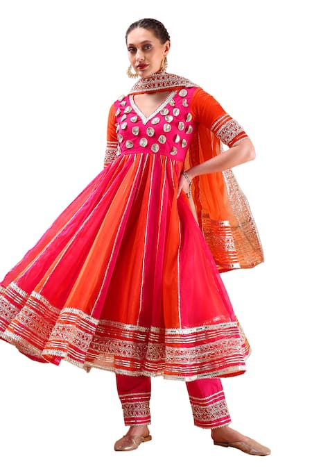 Pomcha Jaipur_Pink Organza Gota Patti V-neck Applique Embellished Anarkali Set _at_Aza_Fashions