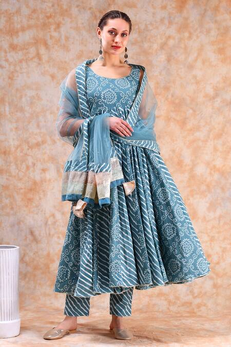 Buy_Pomcha Jaipur_Blue Cotton, Organza Gota Patti, Embroidery, Cut Work Bandhej Print Anarkali Set 