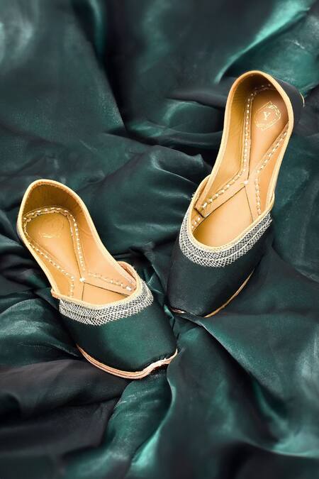 Yassio_Green Inaya Thread Embroidered Juttis _Online_at_Aza_Fashions