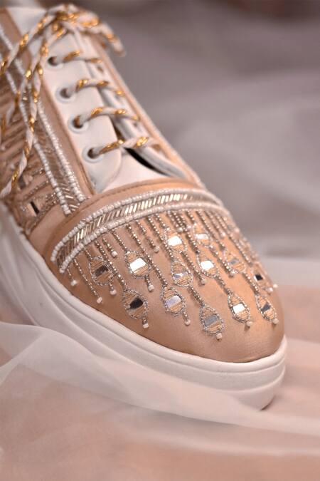 Around Always Peach Aarshi Mirror Embroidered Shoes Online at Aza Fashions Around Always_Peach Aarshi Mirror Embroidered Shoes_Online_at_Aza_Fashions