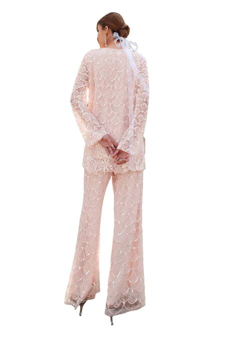 Kashmiraa Peach Net, Cotton Sequins, Beads V-neck Embroidered Scallop Kurta With Pant at Aza Fashions Kashmiraa_Peach Net, Cotton Sequins, Beads V-neck Embroidered Scallop Kurta With Pant _at_Aza_Fashions