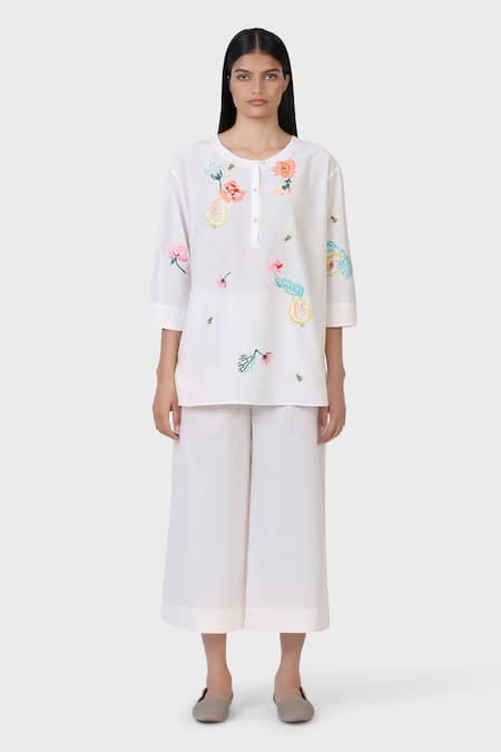 LAITE White 70% Cotton Embroidered Pear Garden Short Kurta With Pant  