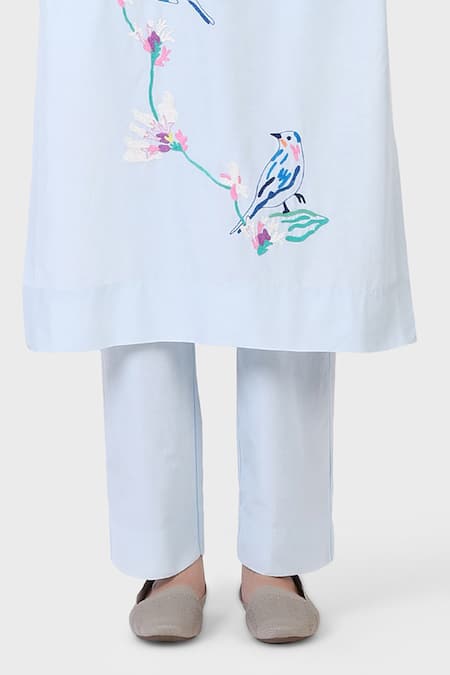 Laite Blue Silk, Cotton Embroidery V-neck Robin Garden Thread Kurta With Pant Online at Aza Fashions Laite_Blue Silk, Cotton Embroidery V-neck Robin Garden Thread Kurta With Pant _Online_at_Aza_Fashions