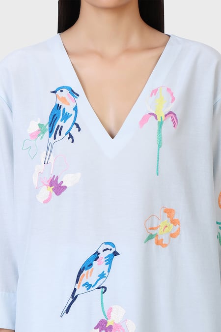 Shop_Laite_Blue Silk, Cotton Embroidery V-neck Robin Garden Thread Kurta With Pant _Online_at_Aza_Fashions