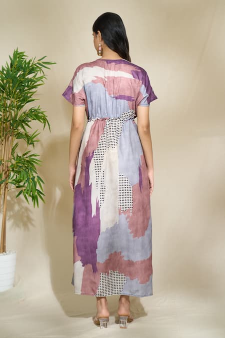 Shop The Home Affair Multi Color Cambric Muslin Cotton Printed Abstract V-neck Kaftan at Aza Fashions Shop_The Home Affair_Multi Color Cambric Muslin Cotton Printed Abstract V-neck Kaftan _at_Aza_Fashions