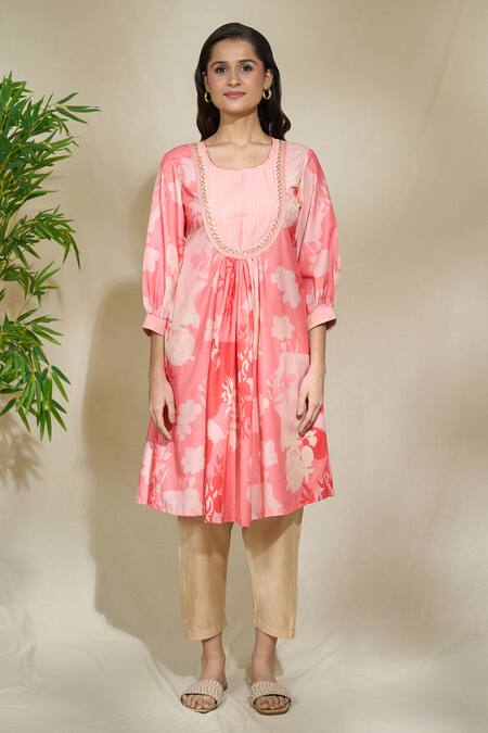 The Home Affair Peach Cotton, Muslin Beads, Embroidery Round Neck Foliage Print Tunic With Pant Online at Aza Fashions The Home Affair_Peach Cotton, Muslin Beads, Embroidery Round Neck Foliage Print Tunic With Pant _Online_at_Aza_Fashions