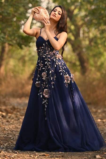 Buy Nayaab By Sonia Pink Sequins, Beads Frame Finish Dangling Clutch Buy_Nayaab By Sonia_Pink Sequins, Beads Frame Finish Dangling Clutch