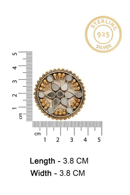 Buy_Neeta Boochra_Gold Plated Crystals Glass Studded Two-tone Ring _Online_at_Aza_Fashions