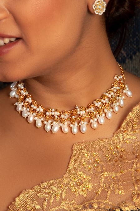 Neeta Boochra Pearlescent Elegance Choker 