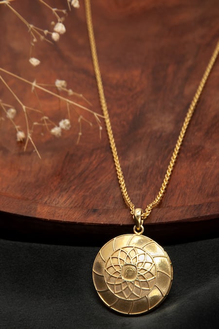 Neeta Boochra Floral Carved Pendant Necklace 