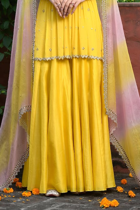 Buy_Mint Blush_Yellow Organza, Chanderi, Geometric Embroidered Peplum Tunic Kalidar Pant Set _Online_at_Aza_Fashions