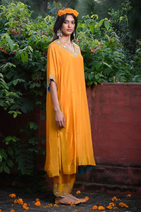 Mint Blush_Yellow Organza, Silk Sequins, Beads V-neck Floral Embroidered Kurta Salwar Set _at_Aza_Fashions