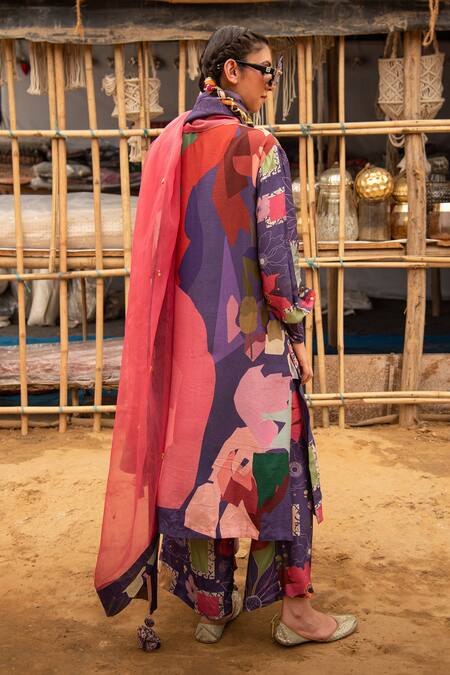 Shop_Soniya G_Purple Silk, Cotton Embroidery, Beads V-neck Printed Kurta Pant Set _at_Aza_Fashions
