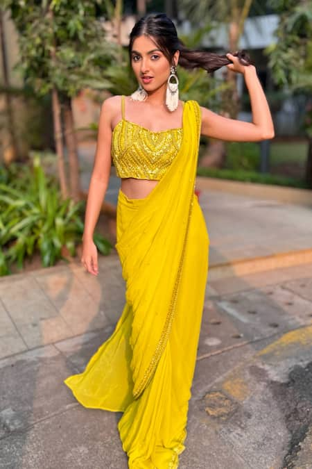 Richa Jaisinghani Label Yellow Georgette Embroidery Border Pre-draped Saree With Blouse  