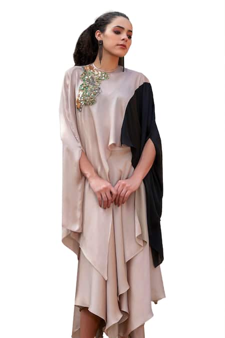 Buy_Kaprapan By Anaita Shah_Black Satin Chiffon Embroidered Sequin Color Blocked Kaftan Top And Skirt Set