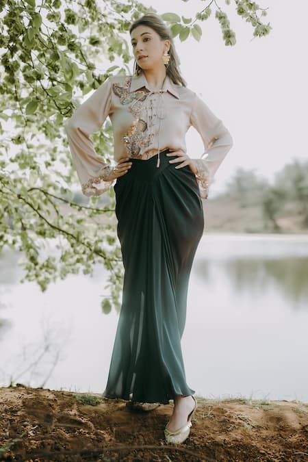 Buy_Kaprapan By Anaita Shah_Beige Satin Chiffon Embroidered Sequin Scatter Shirt And Draped Skirt Set