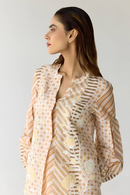 Shyam Narayan Prasad_Beige Chanderi, Georgette Embroidery, Sequins Hand Block Print Kurta Trouser Set _Online_at_Aza_Fashions