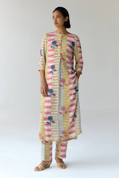 Shyam Narayan Prasad Multi Color Georgette Round Neck Hand Bock Print Kurta And Trouser Co-ord Set Online at Aza Fashions Shyam Narayan Prasad_Multi Color Georgette Round Neck Hand Bock Print Kurta And Trouser Co-ord Set _Online_at_Aza_Fashions