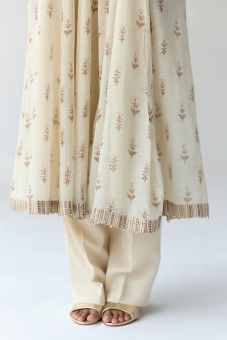 Shyam Narayan Prasad_White Chanderi, Georgette Sequins, Embroidery Floral Flared Kurta Trouser Set _Online_at_Aza_Fashions