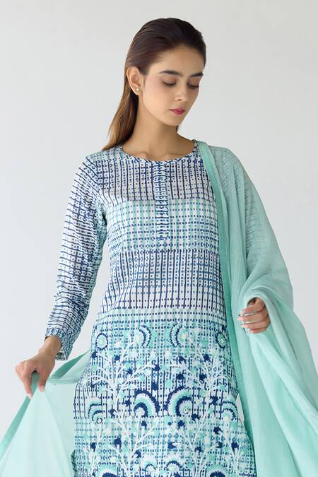 Shyam Narayan Prasad_Blue Chanderi, Georgette Sequins, Embroidery Round Hand Block Print Kurta Set _Online_at_Aza_Fashions