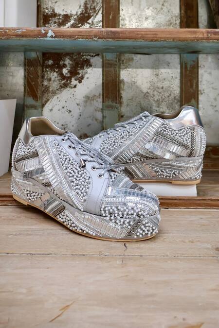 Tiesta Grey Poppy Embellished Bridal Sneaker Platform Wedges Online at Aza Fashions Tiesta_Grey Poppy Embellished Bridal Sneaker Platform Wedges _Online_at_Aza_Fashions