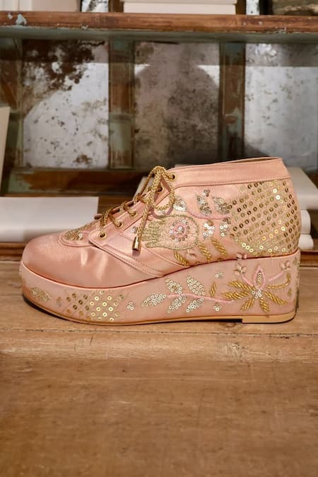 Tiesta Pink Bloom Embroidered Bridal Sneaker Platform Wedges Online at Aza Fashions Tiesta_Pink Bloom Embroidered Bridal Sneaker Platform Wedges _Online_at_Aza_Fashions